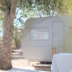 Chic Vintage Caravan Retreat, Just 25 Mins To The Odeceixe