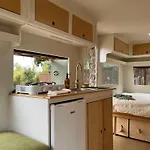 Chic Vintage Caravan Retreat, Just 25 Mins To The 营地 奥德赛克斯
